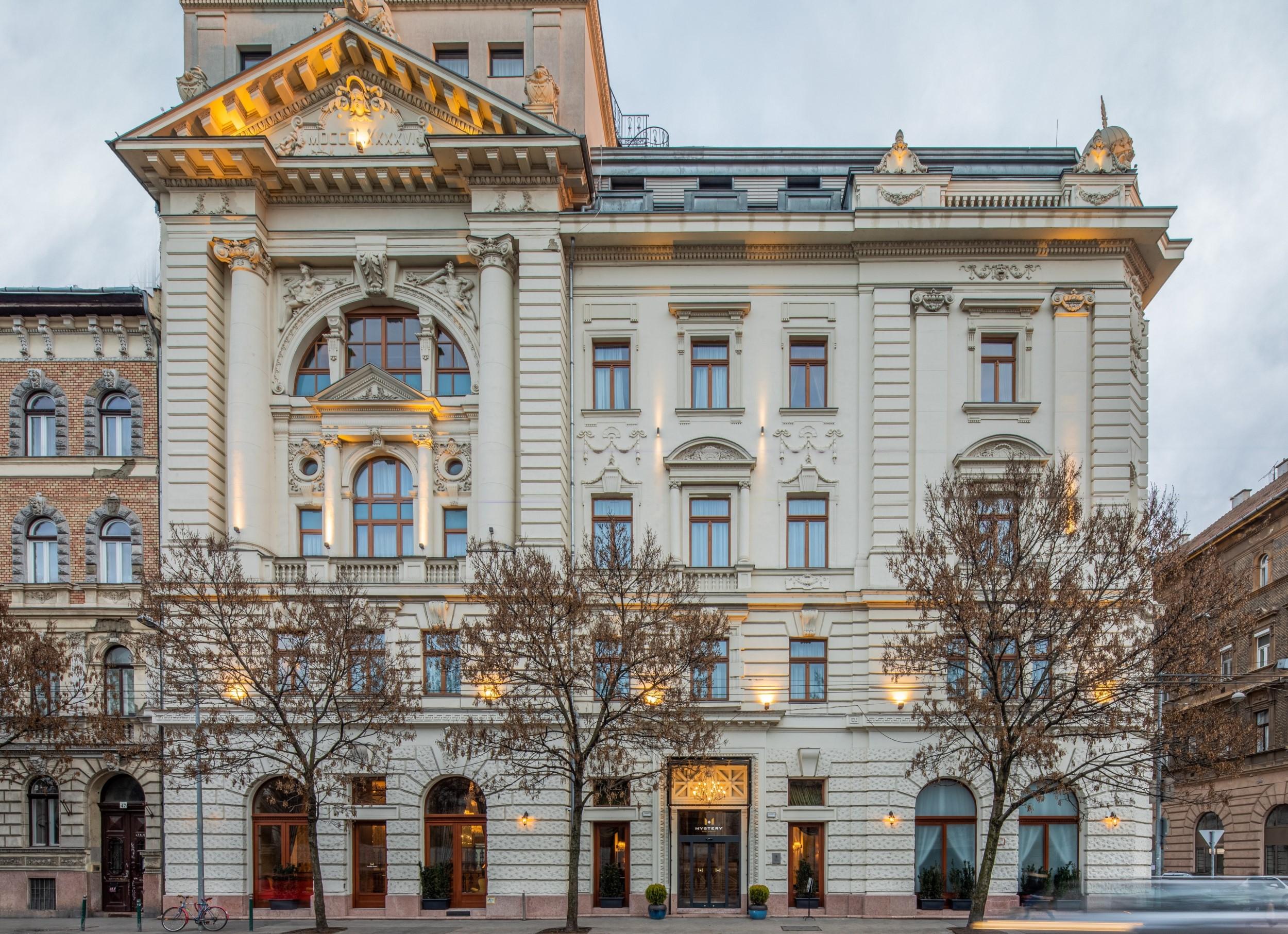 Mystery Hotel Будапешт Экстерьер фото